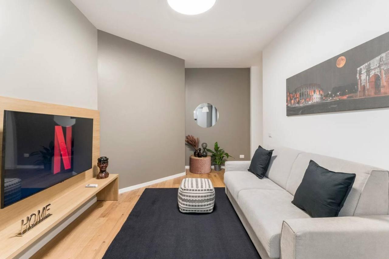 Cavallini Flat, Historic Center Of Apartment Rom